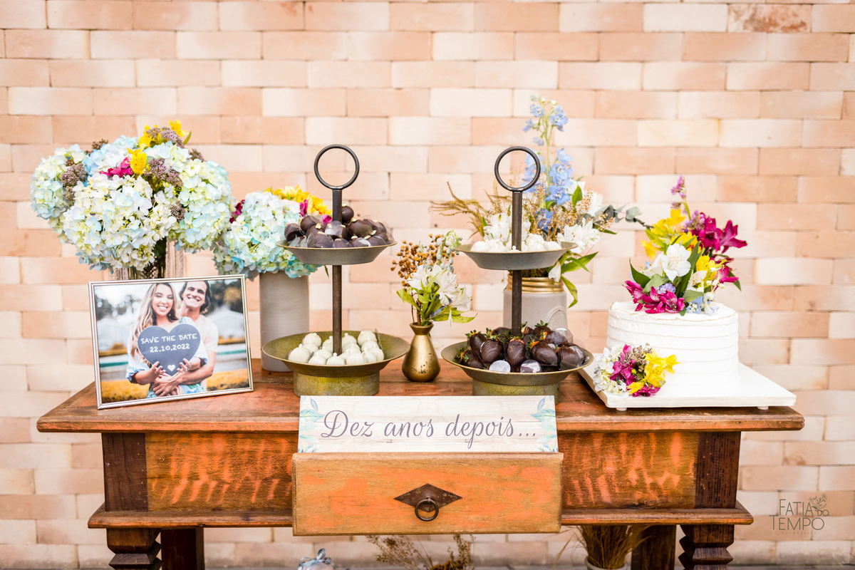 casamento, civil, cartorio, noiva, noivo, wedding, familia, vestido de noiva, decoração, restaurante, ensaio fotografico, mini wedding, mini casamento, madrinha, padrinho, pai, mãe, irmãos, irmã, festa, recepção, almoço, fotografia autoral, foto de casal,