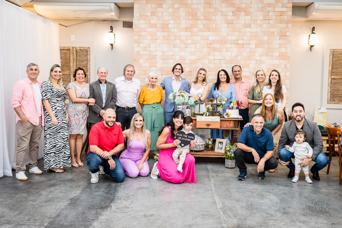 casamento, civil, cartorio, noiva, noivo, wedding, familia, vestido de noiva, decoração, restaurante, ensaio fotografico, mini wedding, mini casamento, madrinha, padrinho, pai, mãe, irmãos, irmã, festa, recepção, almoço, fotografia autoral, foto de casal,