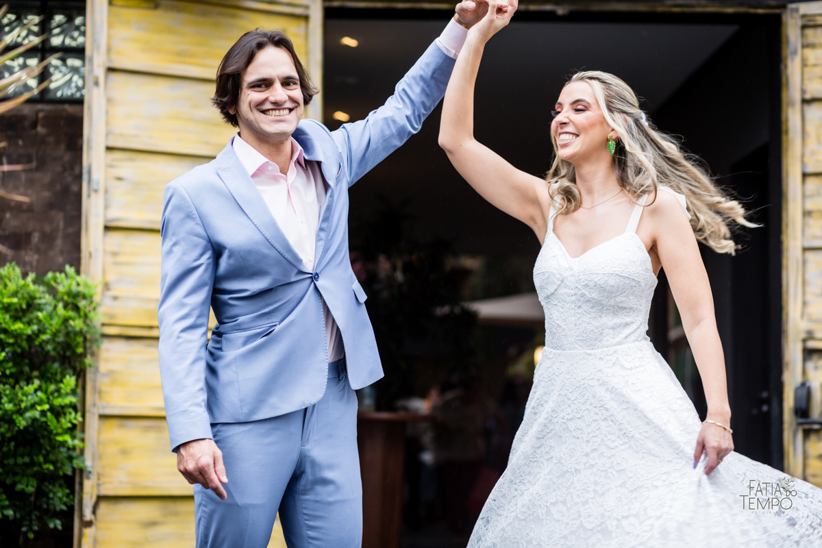 casamento, civil, cartorio, noiva, noivo, wedding, familia, vestido de noiva, decoração, restaurante, ensaio fotografico, mini wedding, mini casamento, madrinha, padrinho, pai, mãe, irmãos, irmã, festa, recepção, almoço, fotografia autoral, foto de casal,