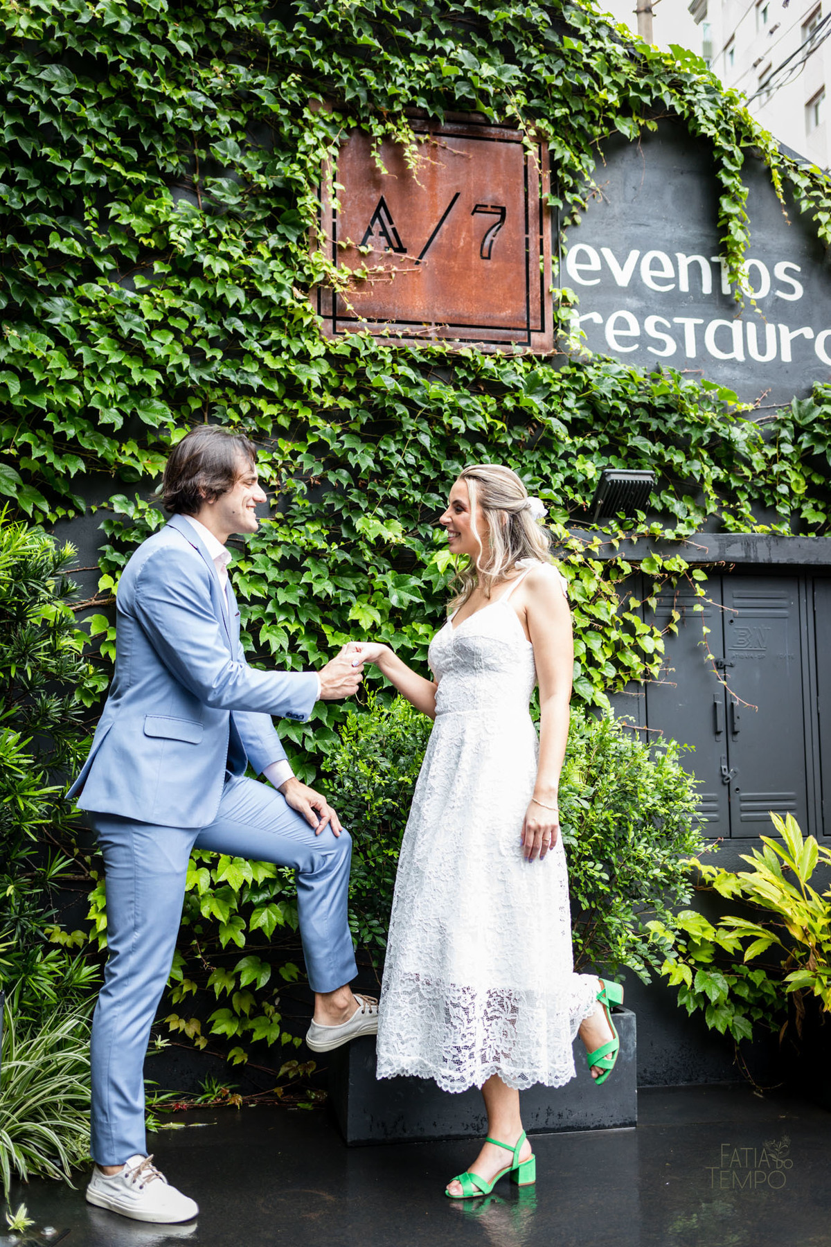 casamento, civil, cartorio, noiva, noivo, wedding, familia, vestido de noiva, decoração, restaurante, ensaio fotografico, mini wedding, mini casamento, madrinha, padrinho, pai, mãe, irmãos, irmã, festa, recepção, almoço, fotografia autoral, foto de casal,