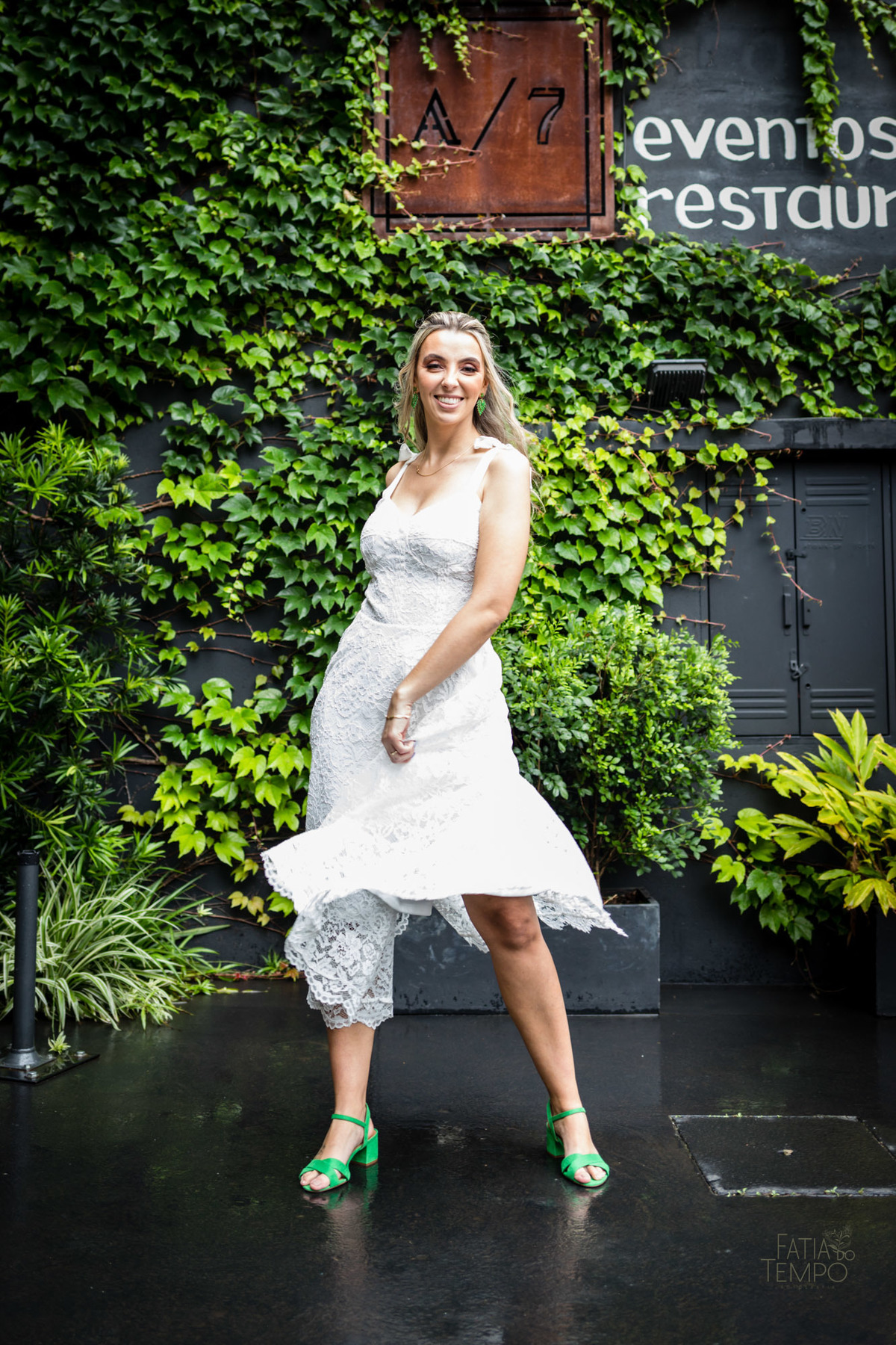 casamento, civil, cartorio, noiva, noivo, wedding, familia, vestido de noiva, decoração, restaurante, ensaio fotografico, mini wedding, mini casamento, madrinha, padrinho, pai, mãe, irmãos, irmã, festa, recepção, almoço, fotografia autoral, foto de casal,