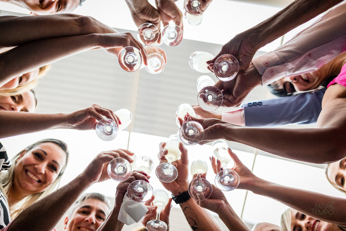 casamento, civil, cartorio, noiva, noivo, wedding, familia, vestido de noiva, decoração, restaurante, ensaio fotografico, mini wedding, mini casamento, madrinha, padrinho, pai, mãe, irmãos, irmã, festa, recepção, almoço, fotografia autoral, foto de casal,