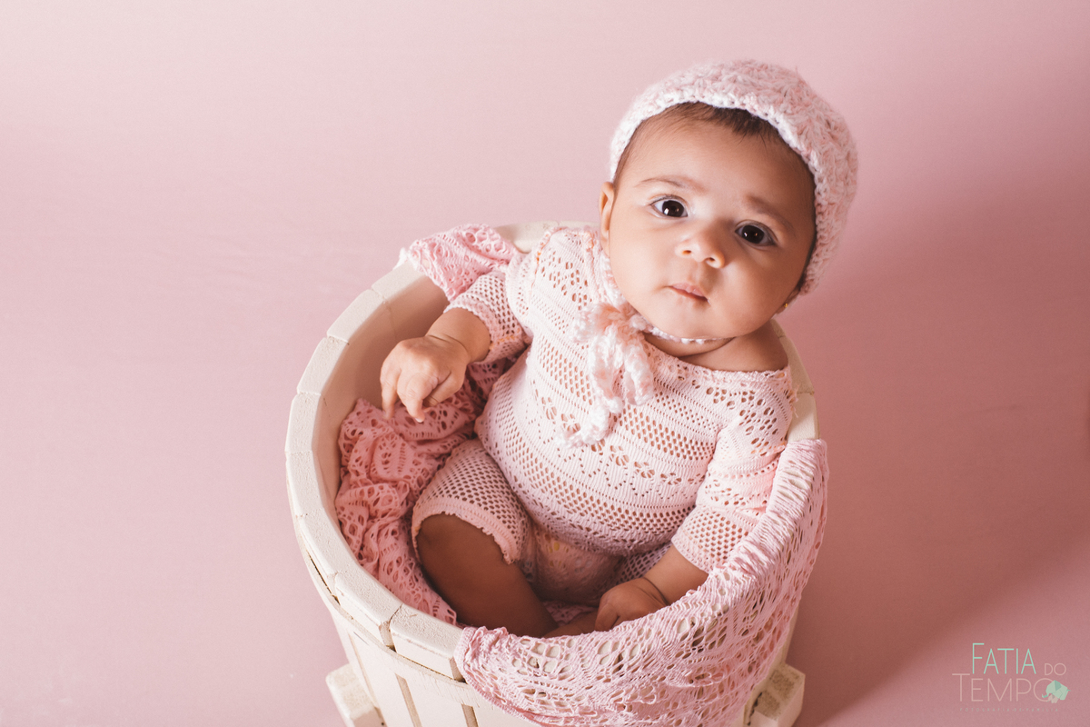 ensaio acompanhamento, mae de menina, fotos de bebe, estudio fotografico, estudio em sao caetano, estudio em santo andré, fotos de acompanhamento mensal de bebe, acompanhamento mensal bebe, ensaio de bebe, ensaio de criança, ensaio clean