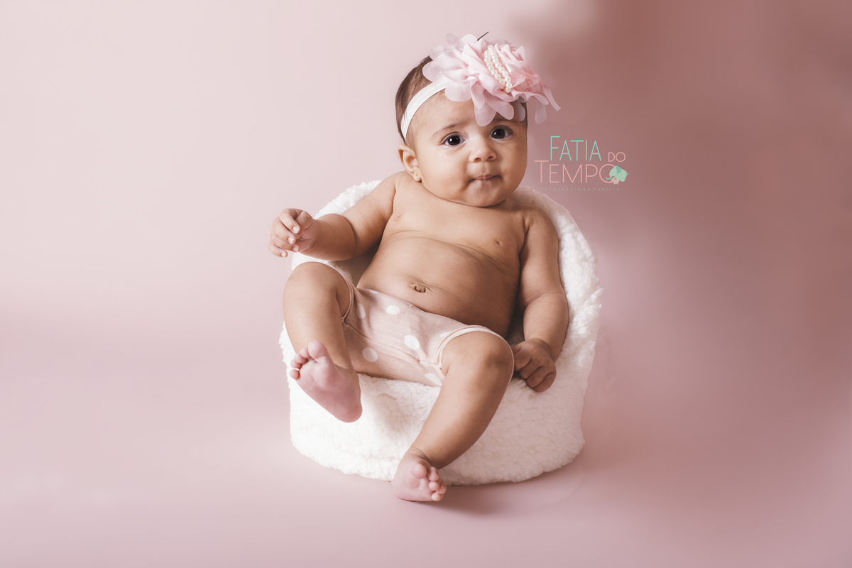 ensaio acompanhamento, mae de menina, fotos de bebe, estudio fotografico, estudio em sao caetano, estudio em santo andré, fotos de acompanhamento mensal de bebe, acompanhamento mensal bebe, ensaio de bebe, ensaio de criança, ensaio clean