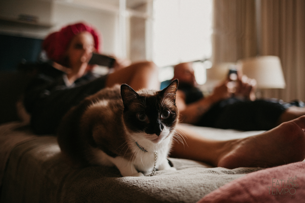 ensaio de casal, ensaio de casal em casa, ensaio lifestyle, ensaio em casa, pre casamento lifestyle, pre casamento em casa, lifestyle, pre casamento, pre wedding, ensaio pre casamento, ensaio pre wedding, fotos em casa, ensaio em casa