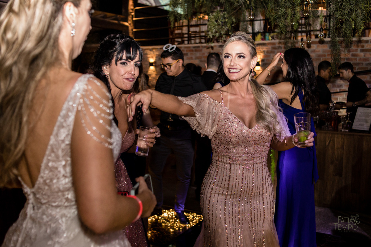 casamento, festa, buffet, wedding, vestido de noiva, making of, dia da noiva, cerimônia, recepção, balada, fotografia, noiva, noivo, maquiagem, fotografia autoral, decoração