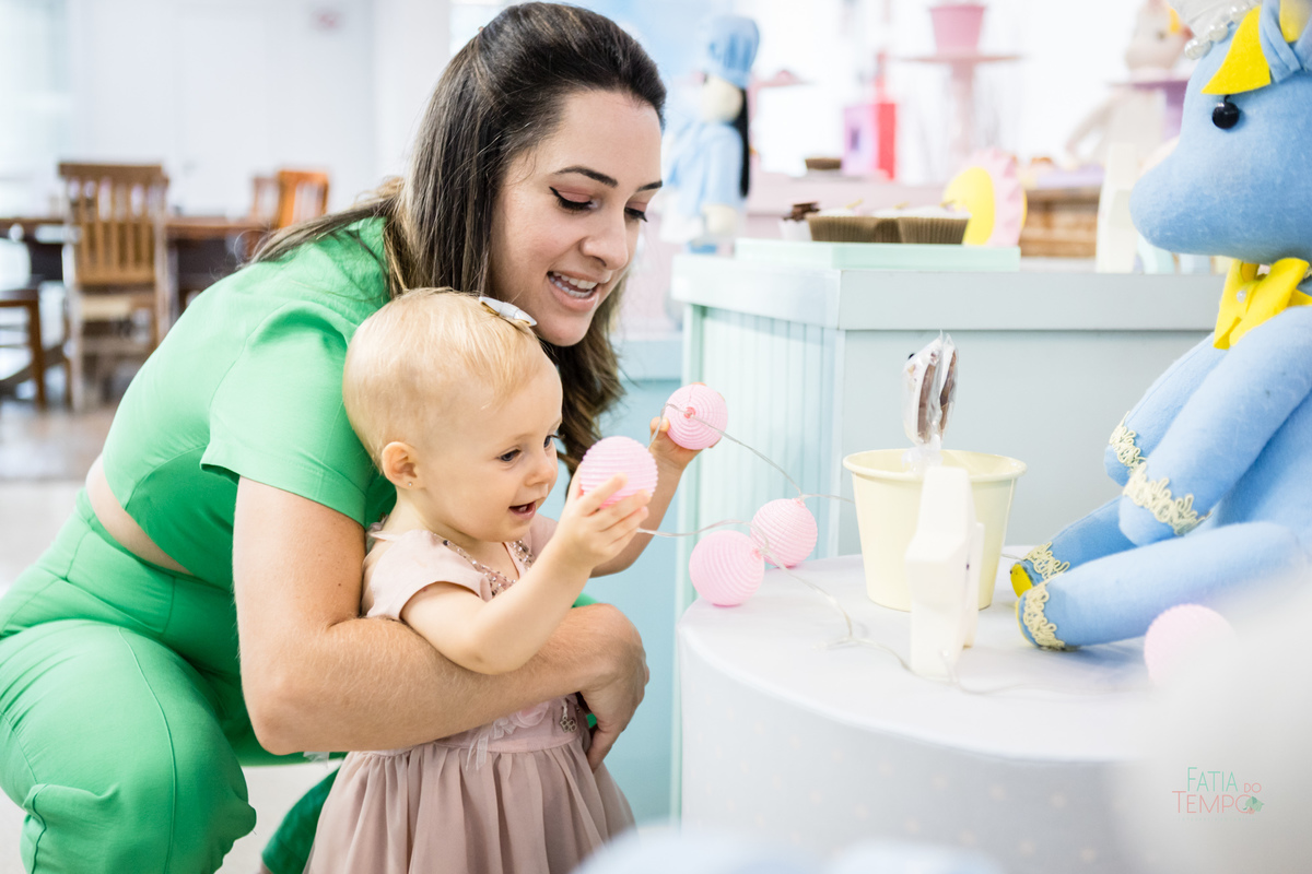 aniversario, festa, criança, infantil, buffet, bolo de aniversario, foto infantil, decoração, brincadeiras, familia, buffet infantil, 1 ano, Santo André, sao Caetano, ensaio fotografico, smash the cake, smash the fruit, paint baby, estudio fotográfico, 