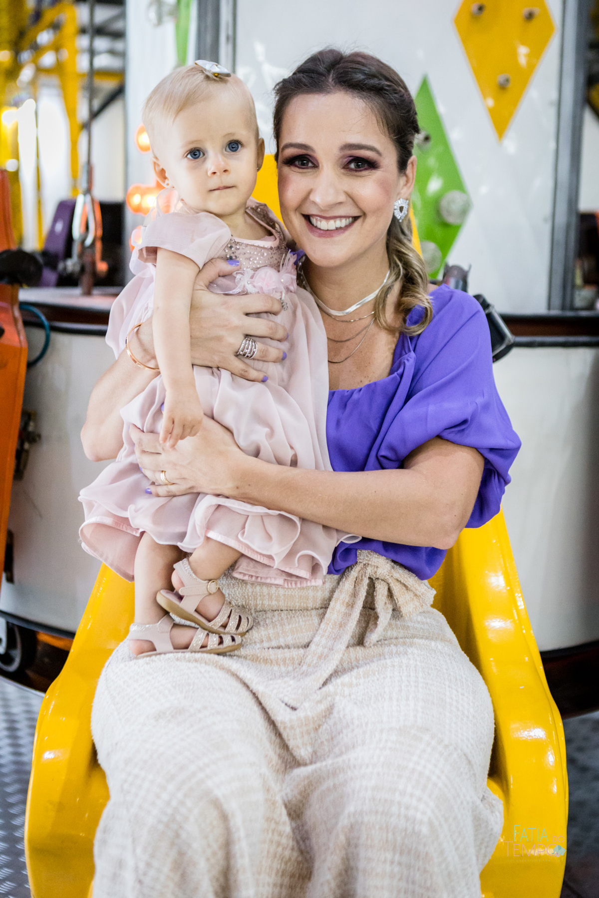 aniversario, festa, criança, infantil, buffet, bolo de aniversario, foto infantil, decoração, brincadeiras, familia, buffet infantil, 1 ano, Santo André, sao Caetano, ensaio fotografico, smash the cake, smash the fruit, paint baby, estudio fotográfico, 