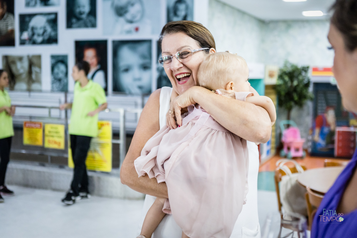 aniversario, festa, criança, infantil, buffet, bolo de aniversario, foto infantil, decoração, brincadeiras, familia, buffet infantil, 1 ano, Santo André, sao Caetano, ensaio fotografico, smash the cake, smash the fruit, paint baby, estudio fotográfico, 