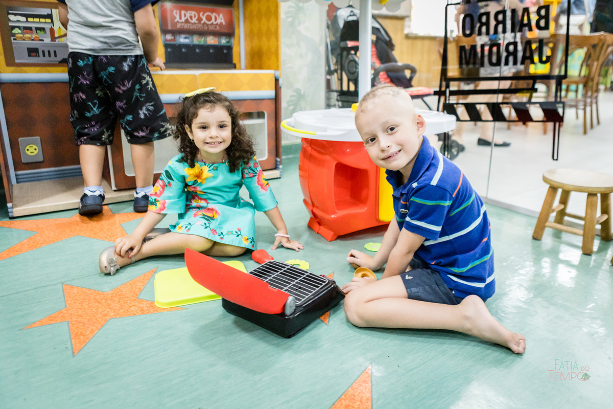 aniversario, festa, criança, infantil, buffet, bolo de aniversario, foto infantil, decoração, brincadeiras, familia, buffet infantil, 1 ano, Santo André, sao Caetano, ensaio fotografico, smash the cake, smash the fruit, paint baby, estudio fotográfico, 