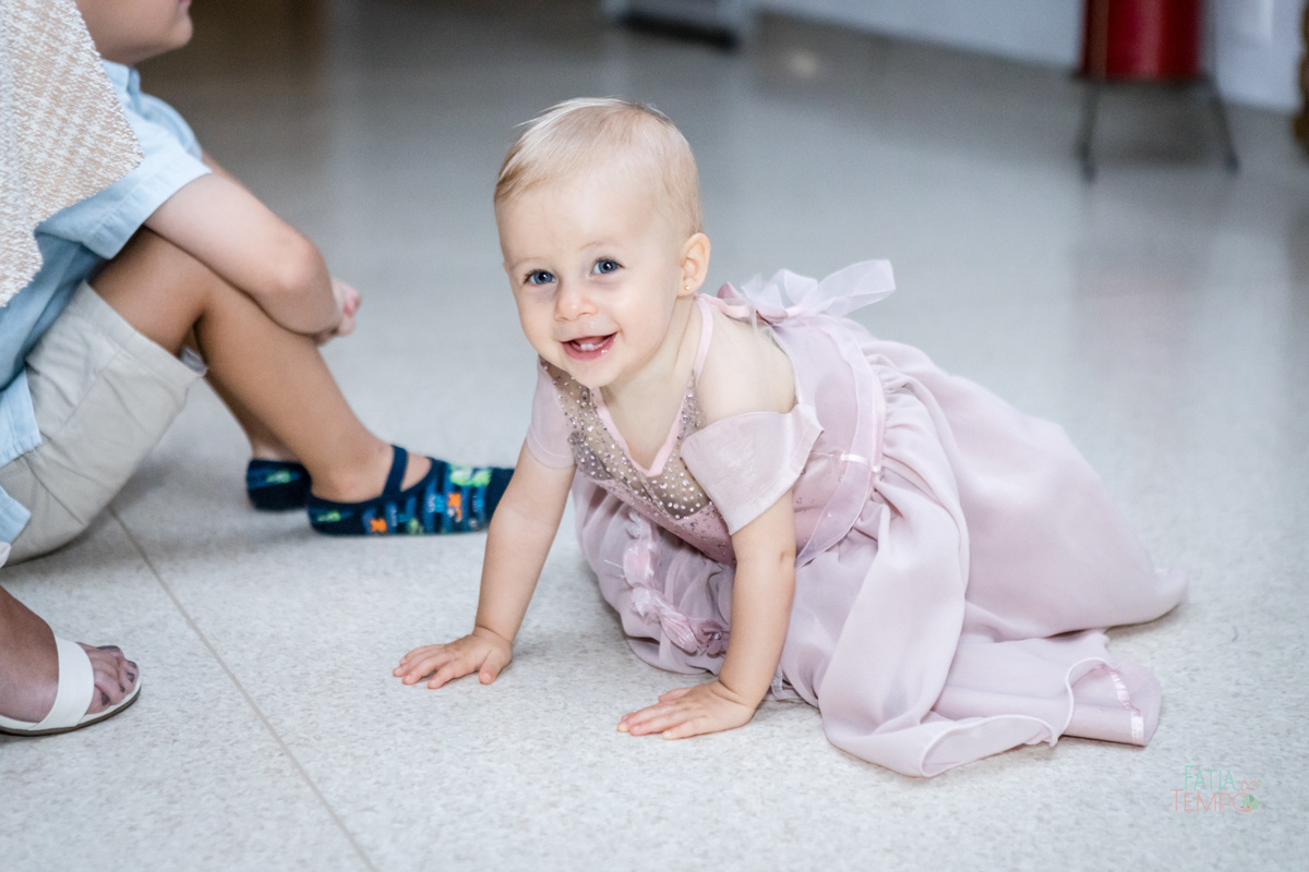 aniversario, festa, criança, infantil, buffet, bolo de aniversario, foto infantil, decoração, brincadeiras, familia, buffet infantil, 1 ano, Santo André, sao Caetano, ensaio fotografico, smash the cake, smash the fruit, paint baby, estudio fotográfico, 