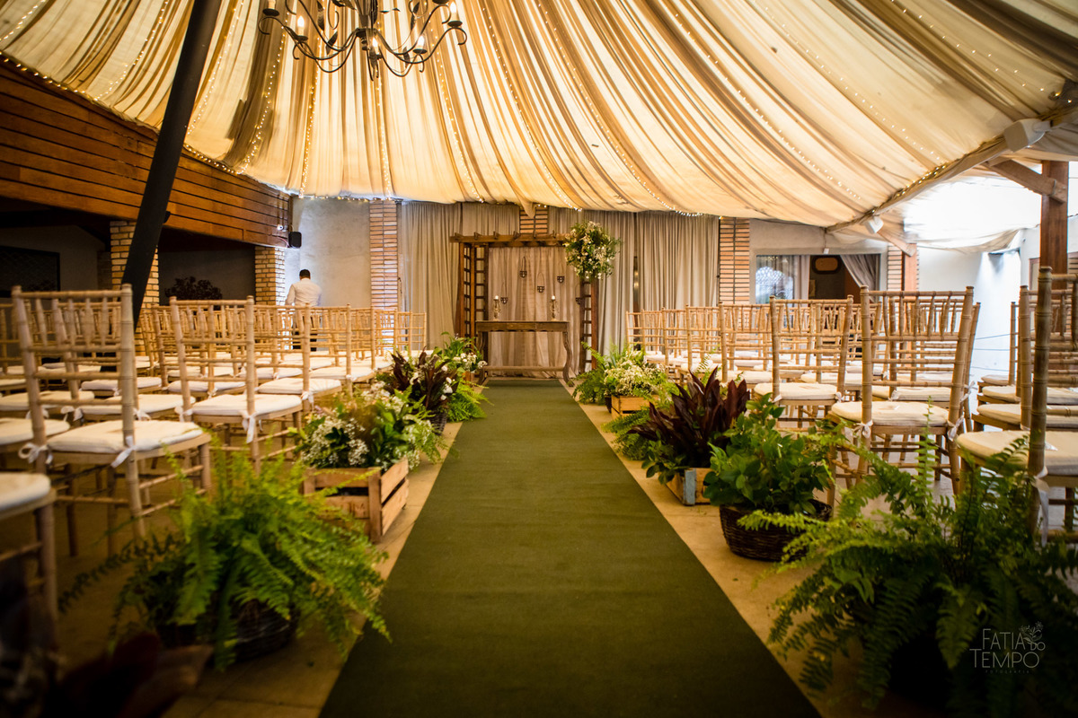 casamento, wedding, buffet, festa, meninos, homoafetivo, lgbtqia+, gay, hétero, familia, felicidade, amor, make, fotografia, autoral, profissional, maquiagem, cerimônia, balada, Dança, dia do noivo, amigos, padrinhos, vestido de festa, pai, mae, 