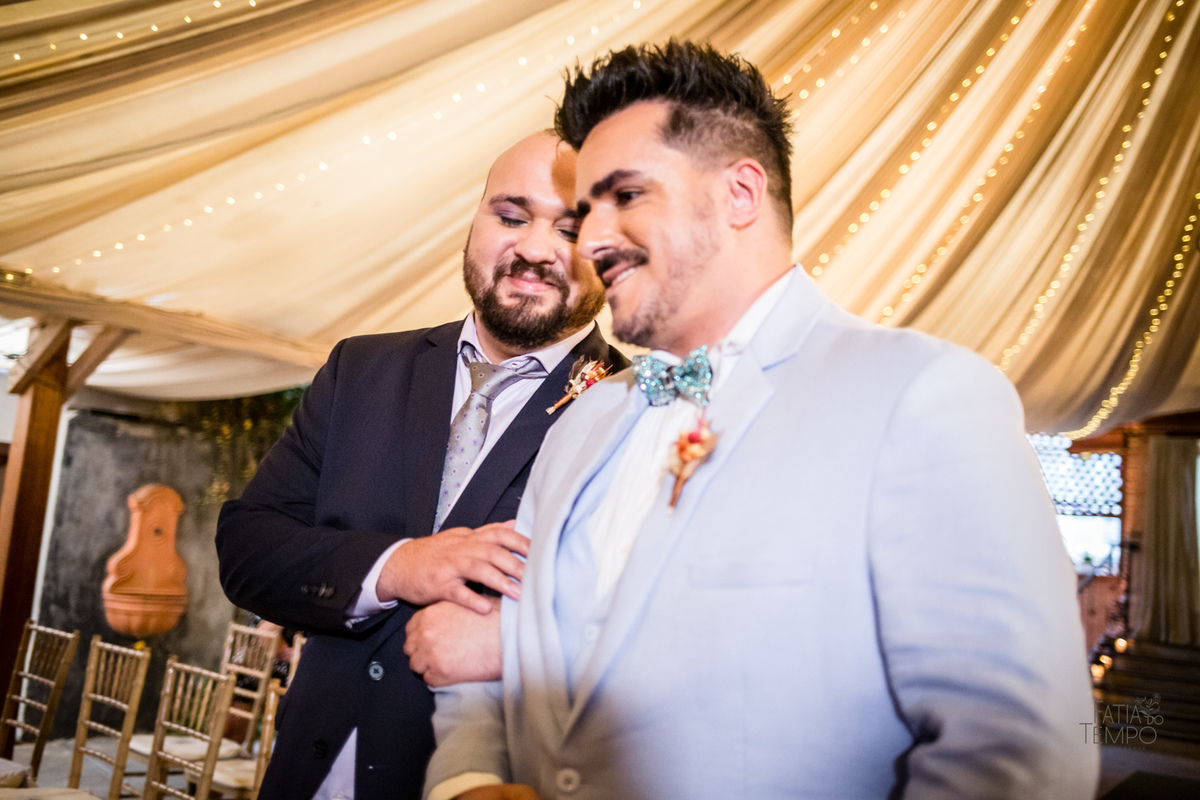 casamento, wedding, buffet, festa, meninos, homoafetivo, lgbtqia+, gay, hétero, familia, felicidade, amor, make, fotografia, autoral, profissional, maquiagem, cerimônia, balada, Dança, dia do noivo, amigos, padrinhos, vestido de festa, pai, mae, 