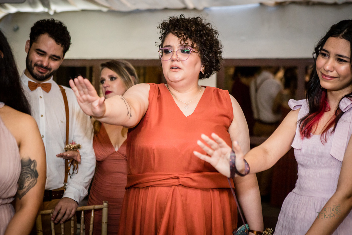casamento, wedding, buffet, festa, meninos, homoafetivo, lgbtqia+, gay, hétero, familia, felicidade, amor, make, fotografia, autoral, profissional, maquiagem, cerimônia, balada, Dança, dia do noivo, amigos, padrinhos, vestido de festa, pai, mae, 