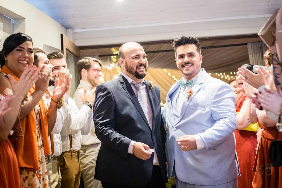 casamento, wedding, buffet, festa, meninos, homoafetivo, lgbtqia+, gay, hétero, familia, felicidade, amor, make, fotografia, autoral, profissional, maquiagem, cerimônia, balada, Dança, dia do noivo, amigos, padrinhos, vestido de festa, pai, mae, 
