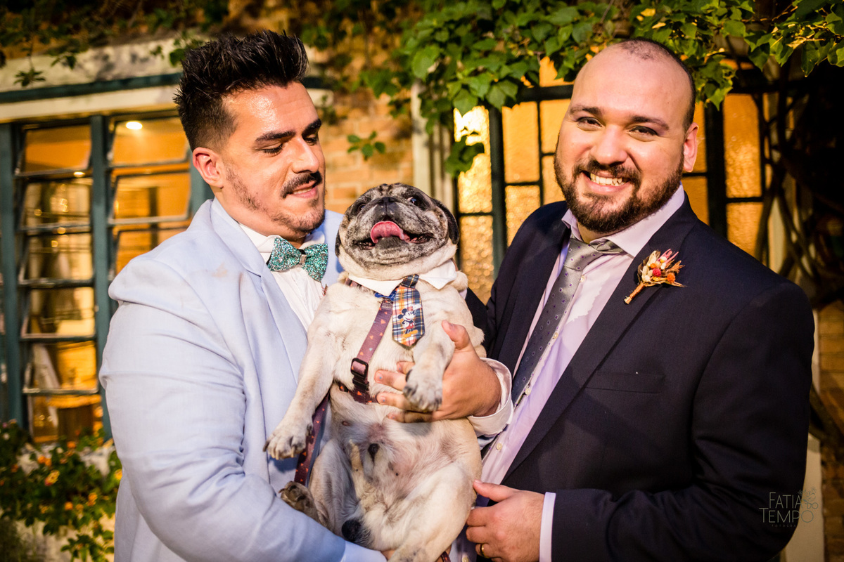 casamento, wedding, buffet, festa, meninos, homoafetivo, lgbtqia+, gay, hétero, familia, felicidade, amor, make, fotografia, autoral, profissional, maquiagem, cerimônia, balada, Dança, dia do noivo, amigos, padrinhos, vestido de festa, pai, mae, 