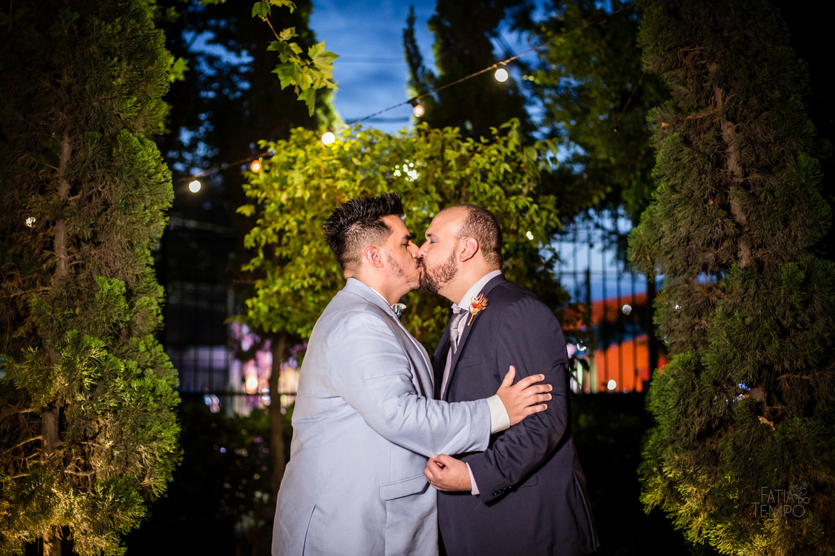 casamento, wedding, buffet, festa, meninos, homoafetivo, lgbtqia+, gay, hétero, familia, felicidade, amor, make, fotografia, autoral, profissional, maquiagem, cerimônia, balada, Dança, dia do noivo, amigos, padrinhos, vestido de festa, pai, mae, 