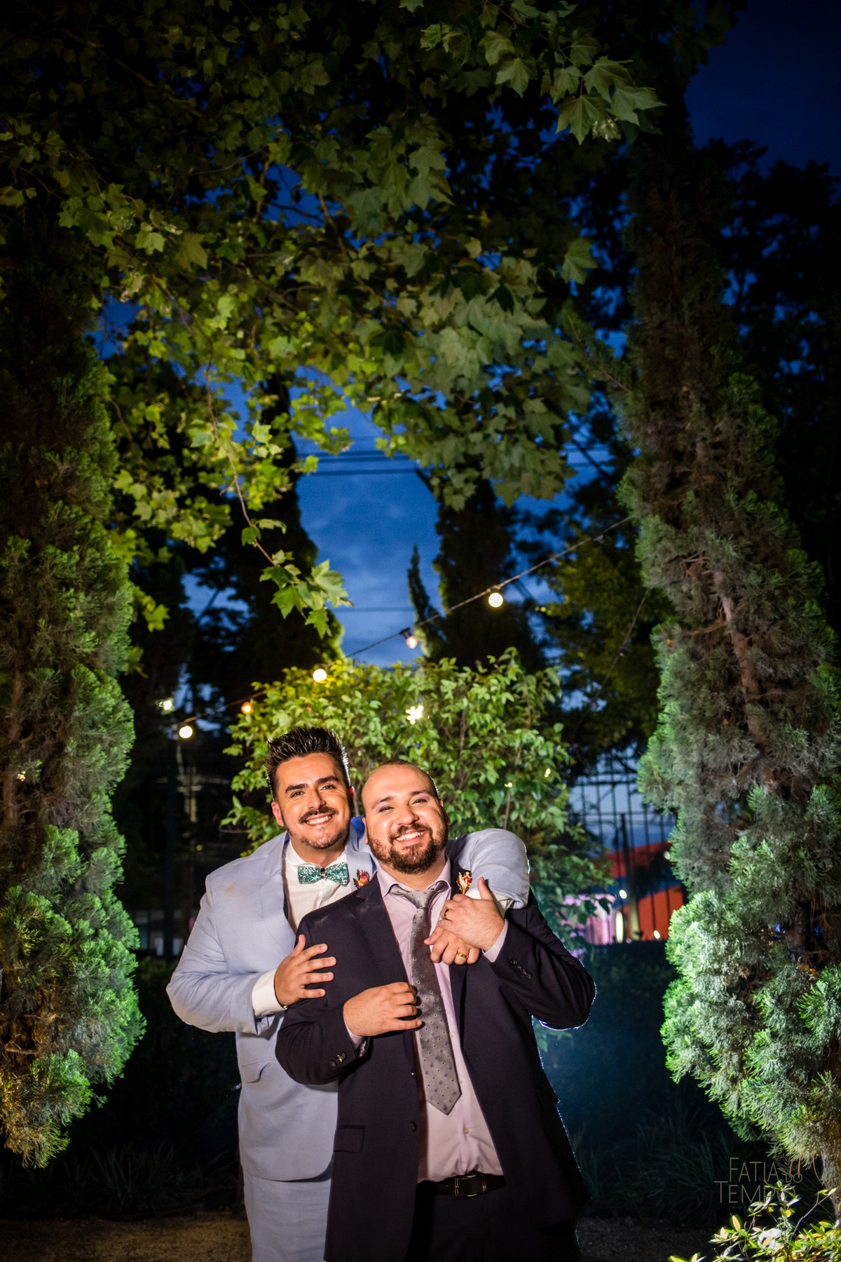 casamento, wedding, buffet, festa, meninos, homoafetivo, lgbtqia+, gay, hétero, familia, felicidade, amor, make, fotografia, autoral, profissional, maquiagem, cerimônia, balada, Dança, dia do noivo, amigos, padrinhos, vestido de festa, pai, mae, 