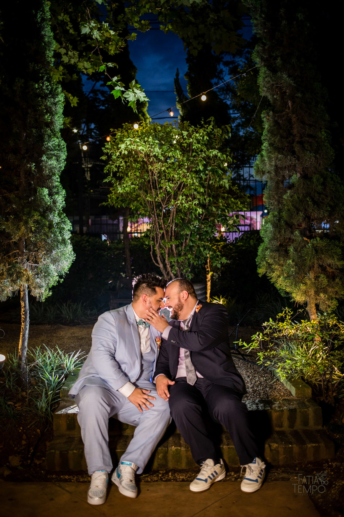 casamento, wedding, buffet, festa, meninos, homoafetivo, lgbtqia+, gay, hétero, familia, felicidade, amor, make, fotografia, autoral, profissional, maquiagem, cerimônia, balada, Dança, dia do noivo, amigos, padrinhos, vestido de festa, pai, mae, 