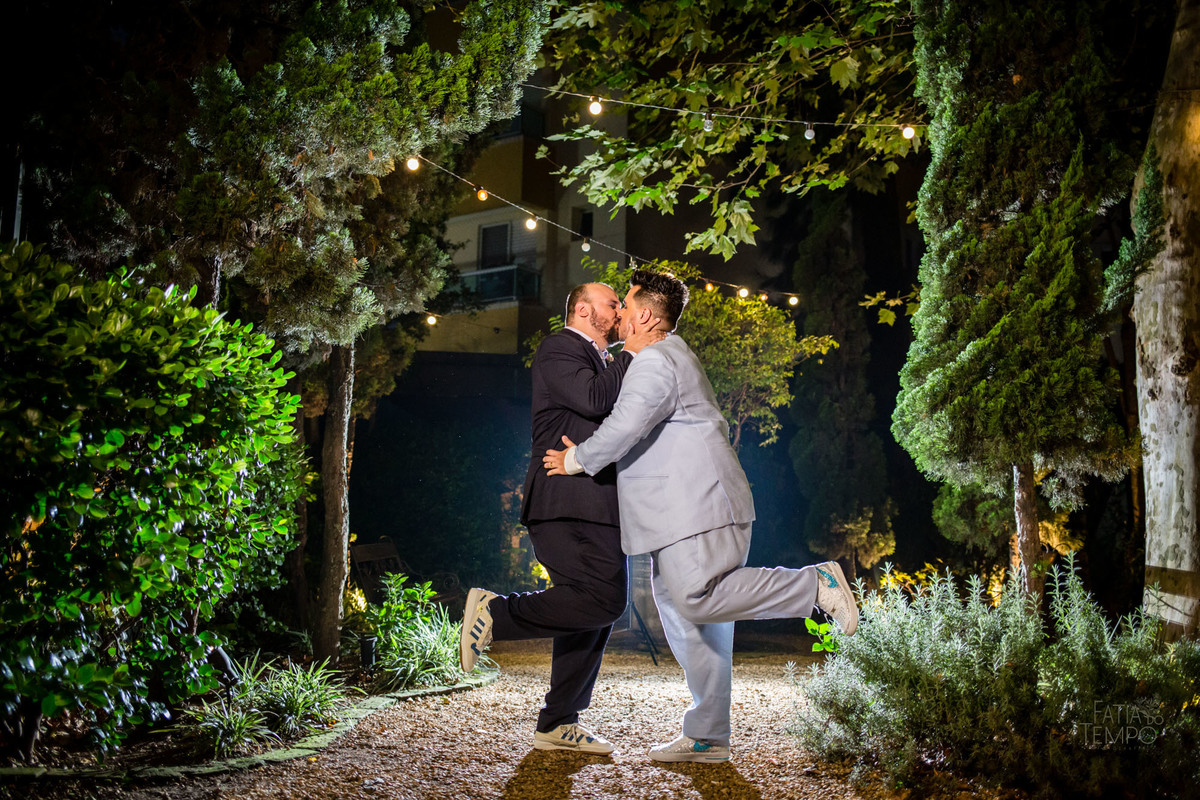 casamento, wedding, buffet, festa, meninos, homoafetivo, lgbtqia+, gay, hétero, familia, felicidade, amor, make, fotografia, autoral, profissional, maquiagem, cerimônia, balada, Dança, dia do noivo, amigos, padrinhos, vestido de festa, pai, mae, 