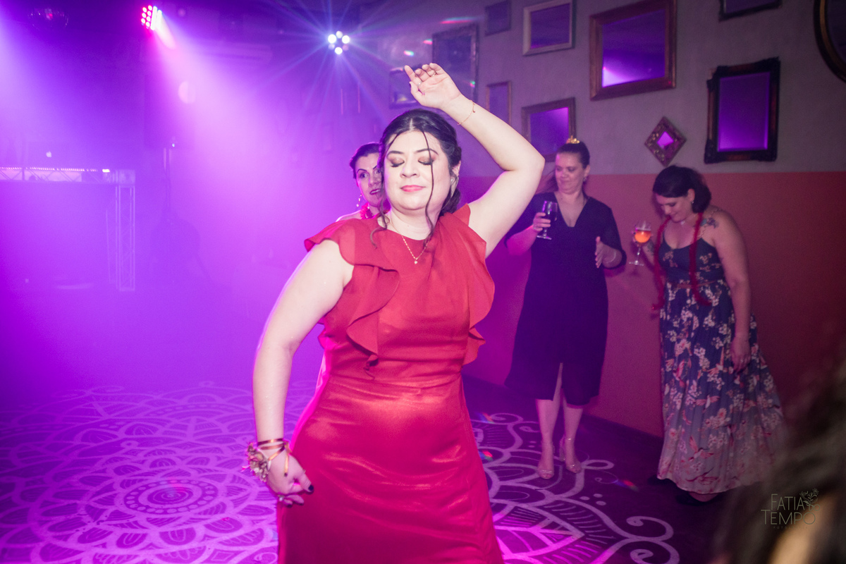 casamento, wedding, buffet, festa, meninos, homoafetivo, lgbtqia+, gay, hétero, familia, felicidade, amor, make, fotografia, autoral, profissional, maquiagem, cerimônia, balada, Dança, dia do noivo, amigos, padrinhos, vestido de festa, pai, mae, 