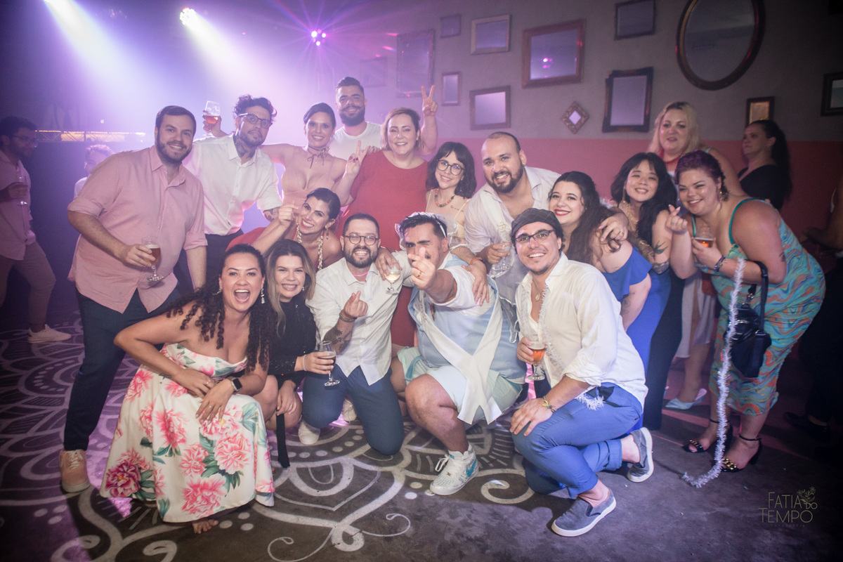 casamento, wedding, buffet, festa, meninos, homoafetivo, lgbtqia+, gay, hétero, familia, felicidade, amor, make, fotografia, autoral, profissional, maquiagem, cerimônia, balada, Dança, dia do noivo, amigos, padrinhos, vestido de festa, pai, mae, 