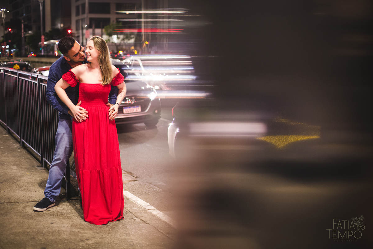 ensaio na paulista, pre casamento, pre casamento na rua, ensaio de casal na paulista, ensaio na rua, pre casamento na rua, ensaio de casal na rua, vou casar, ensaio fotografico,