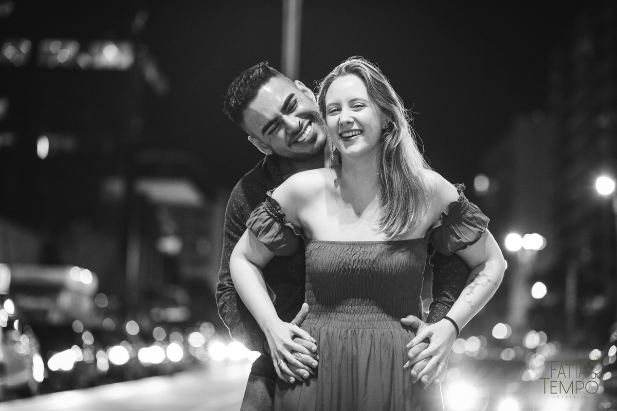 ensaio na paulista, pre casamento, pre casamento na rua, ensaio de casal na paulista, ensaio na rua, pre casamento na rua, ensaio de casal na rua, vou casar, ensaio fotografico,
