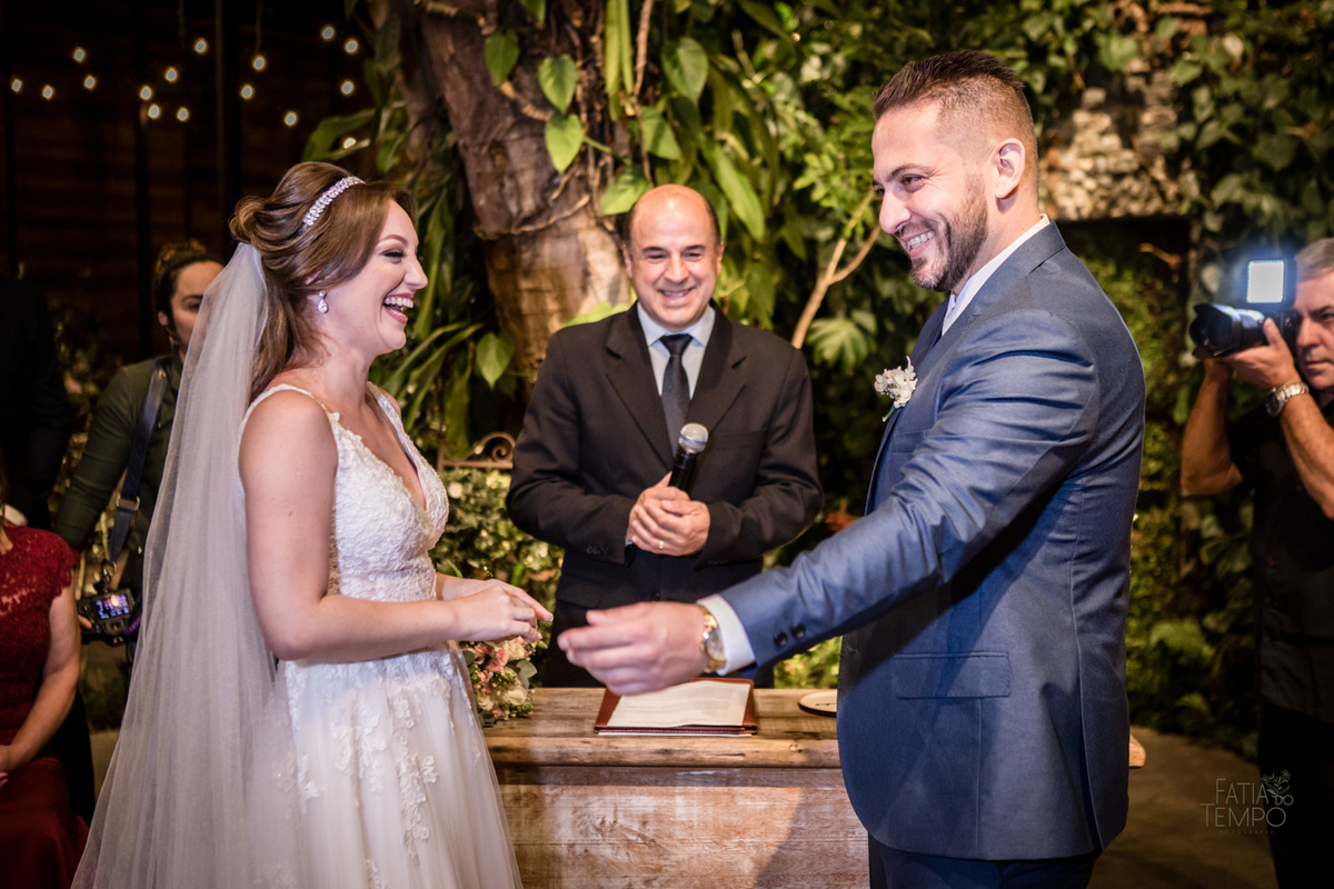 casamento, wedding, sitio, campo, jardim, buffet, decoração, fotografia, noiva, noivo, vestido, festa, flores, são paulo, fatia do tempo, foto de casamento, elegante, autoral, afetiva, empatia, atemporal, melhor foto, melhor buffet, comida, culinária, 