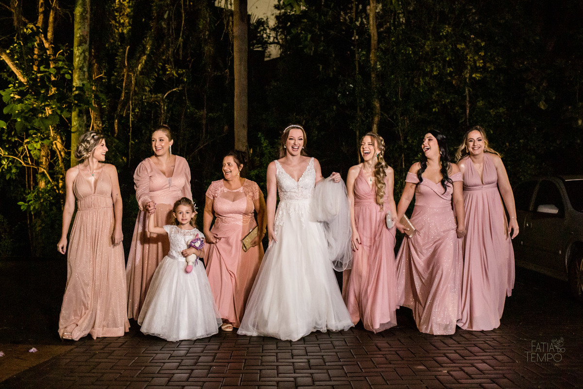 casamento, wedding, sitio, campo, jardim, buffet, decoração, fotografia, noiva, noivo, vestido, festa, flores, são paulo, fatia do tempo, foto de casamento, elegante, autoral, afetiva, empatia, atemporal, melhor foto, melhor buffet, comida, culinária, 