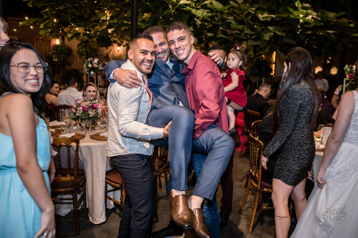 casamento, wedding, sitio, campo, jardim, buffet, decoração, fotografia, noiva, noivo, vestido, festa, flores, são paulo, fatia do tempo, foto de casamento, elegante, autoral, afetiva, empatia, atemporal, melhor foto, melhor buffet, comida, culinária, 