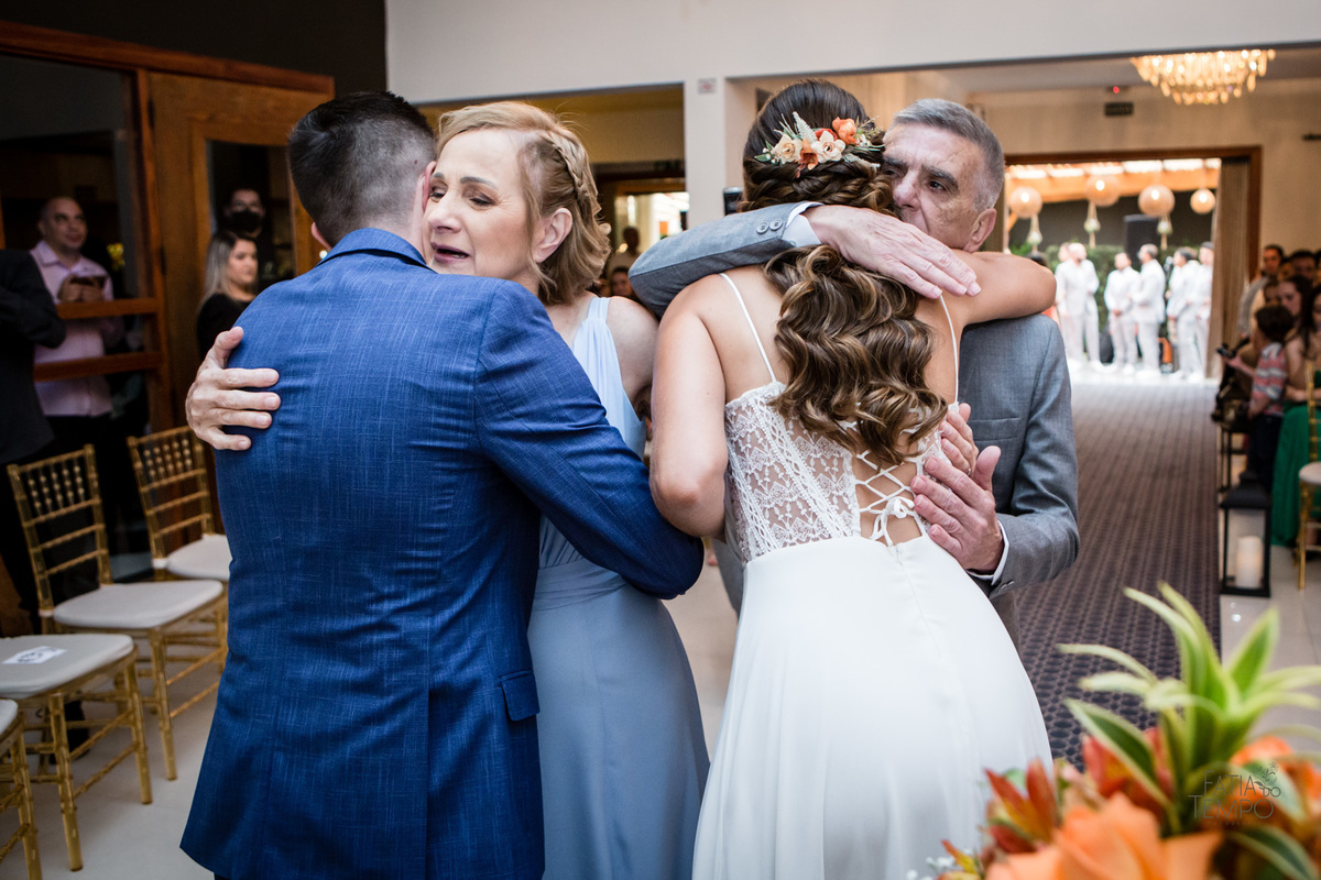 casamento, wedding, buffet, vestido de noiva, maquiagem, make, dia da noiva, noiva, noivo, roupa, madrinhas, mãe, padrinhos, festa, balada, banda, dj, decoração, iluminação, fotografia, fotografia autoral, foto de casamento, estúdio, retrato, ensaio, 