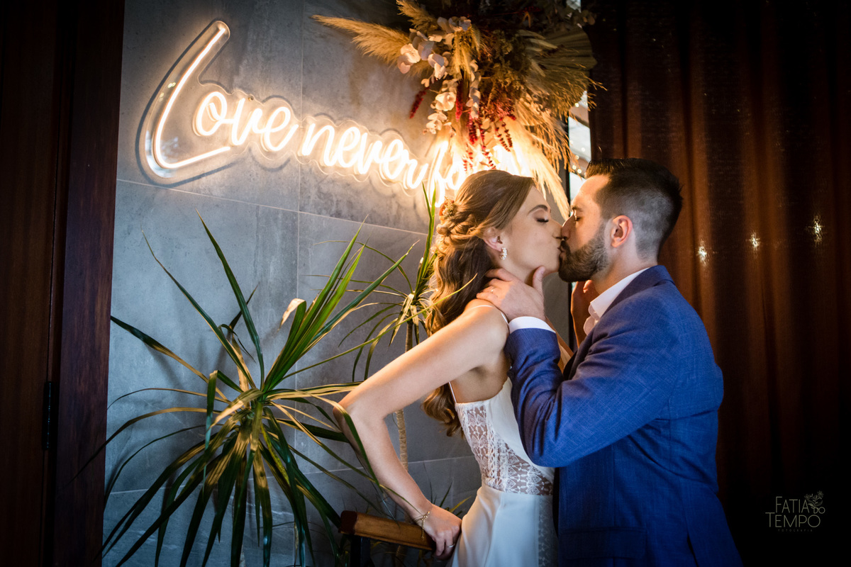 casamento, wedding, buffet, vestido de noiva, maquiagem, make, dia da noiva, noiva, noivo, roupa, madrinhas, mãe, padrinhos, festa, balada, banda, dj, decoração, iluminação, fotografia, fotografia autoral, foto de casamento, estúdio, retrato, ensaio, 