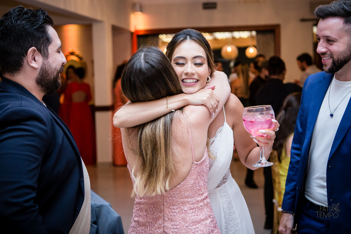 casamento, wedding, buffet, vestido de noiva, maquiagem, make, dia da noiva, noiva, noivo, roupa, madrinhas, mãe, padrinhos, festa, balada, banda, dj, decoração, iluminação, fotografia, fotografia autoral, foto de casamento, estúdio, retrato, ensaio, 