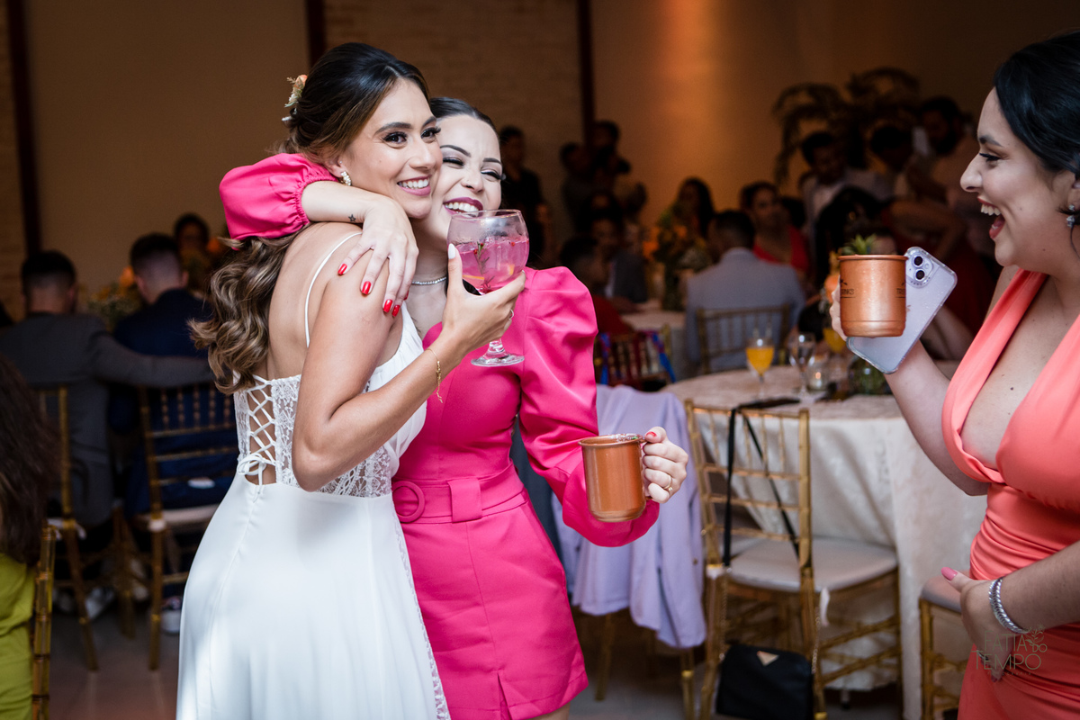 casamento, wedding, buffet, vestido de noiva, maquiagem, make, dia da noiva, noiva, noivo, roupa, madrinhas, mãe, padrinhos, festa, balada, banda, dj, decoração, iluminação, fotografia, fotografia autoral, foto de casamento, estúdio, retrato, ensaio, 