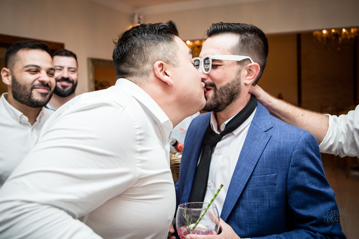 casamento, wedding, buffet, vestido de noiva, maquiagem, make, dia da noiva, noiva, noivo, roupa, madrinhas, mãe, padrinhos, festa, balada, banda, dj, decoração, iluminação, fotografia, fotografia autoral, foto de casamento, estúdio, retrato, ensaio, 