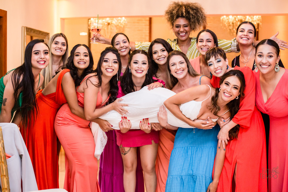 casamento, wedding, buffet, vestido de noiva, maquiagem, make, dia da noiva, noiva, noivo, roupa, madrinhas, mãe, padrinhos, festa, balada, banda, dj, decoração, iluminação, fotografia, fotografia autoral, foto de casamento, estúdio, retrato, ensaio, 