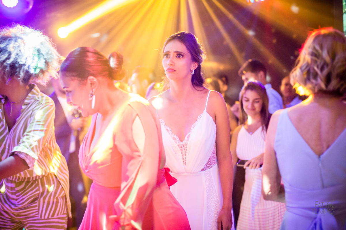 casamento, wedding, buffet, vestido de noiva, maquiagem, make, dia da noiva, noiva, noivo, roupa, madrinhas, mãe, padrinhos, festa, balada, banda, dj, decoração, iluminação, fotografia, fotografia autoral, foto de casamento, estúdio, retrato, ensaio, 