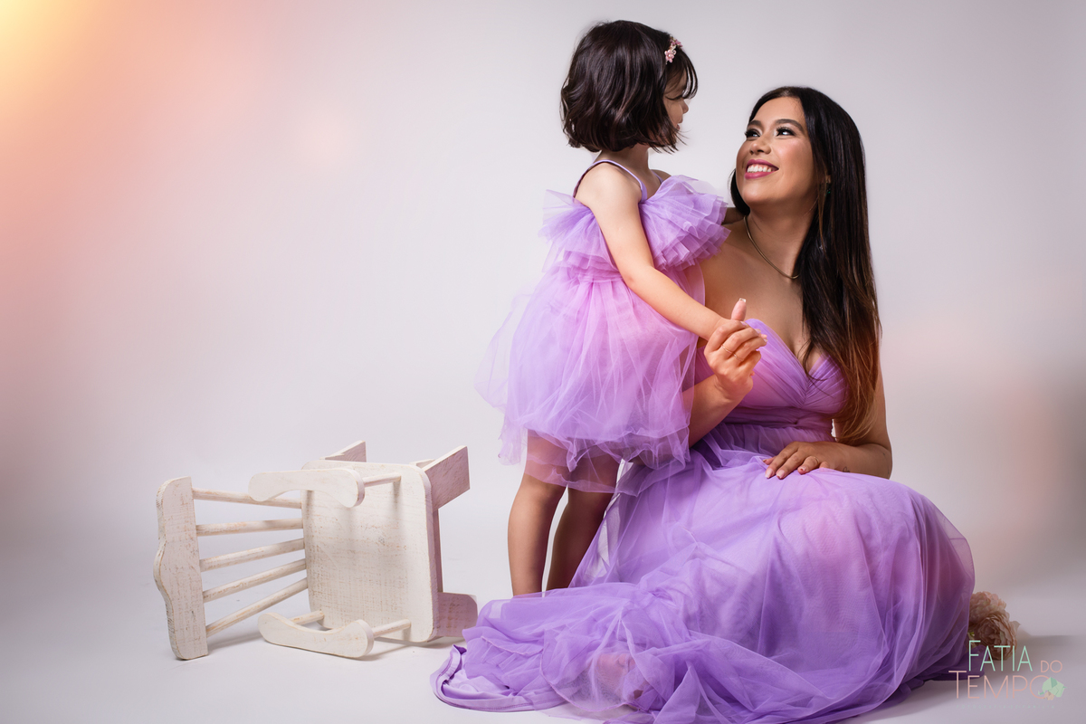 ensaio de familia, ensaio em estudio, ensaio de familia em estudio, ensaio de mae e filha, mae e filha, ensaio maternidade, estudio em são caetano, estudio no abc, ensaio de familia no abc, ensaio de criança, ensaio ludico, ensaio lifestyçe