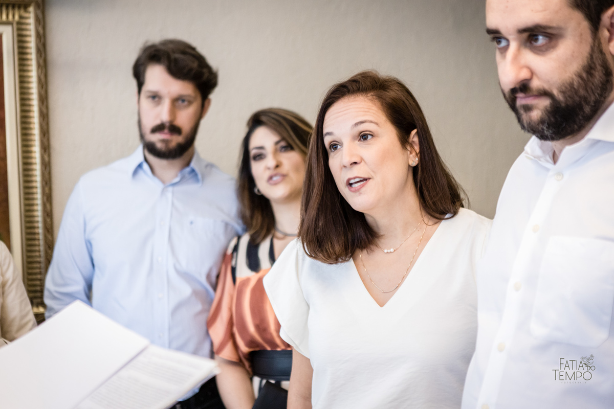 Mini wedding, casamento, foto de casamento, wedding, madrinhas, padrinhos, noivos, fotografia autoral, festa, cartório, casamento civil, vestido de noiva, buque, flores, maquiagem, make, cerimônia, baby beef jardim, restaurante, almoço, convite, carro, 