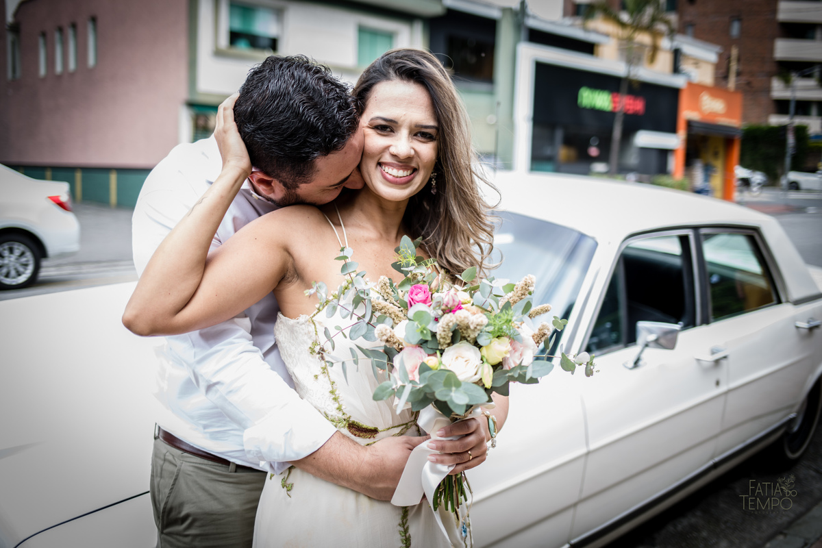 Mini wedding, casamento, foto de casamento, wedding, madrinhas, padrinhos, noivos, fotografia autoral, festa, cartório, casamento civil, vestido de noiva, buque, flores, maquiagem, make, cerimônia, baby beef jardim, restaurante, almoço, convite, carro, 