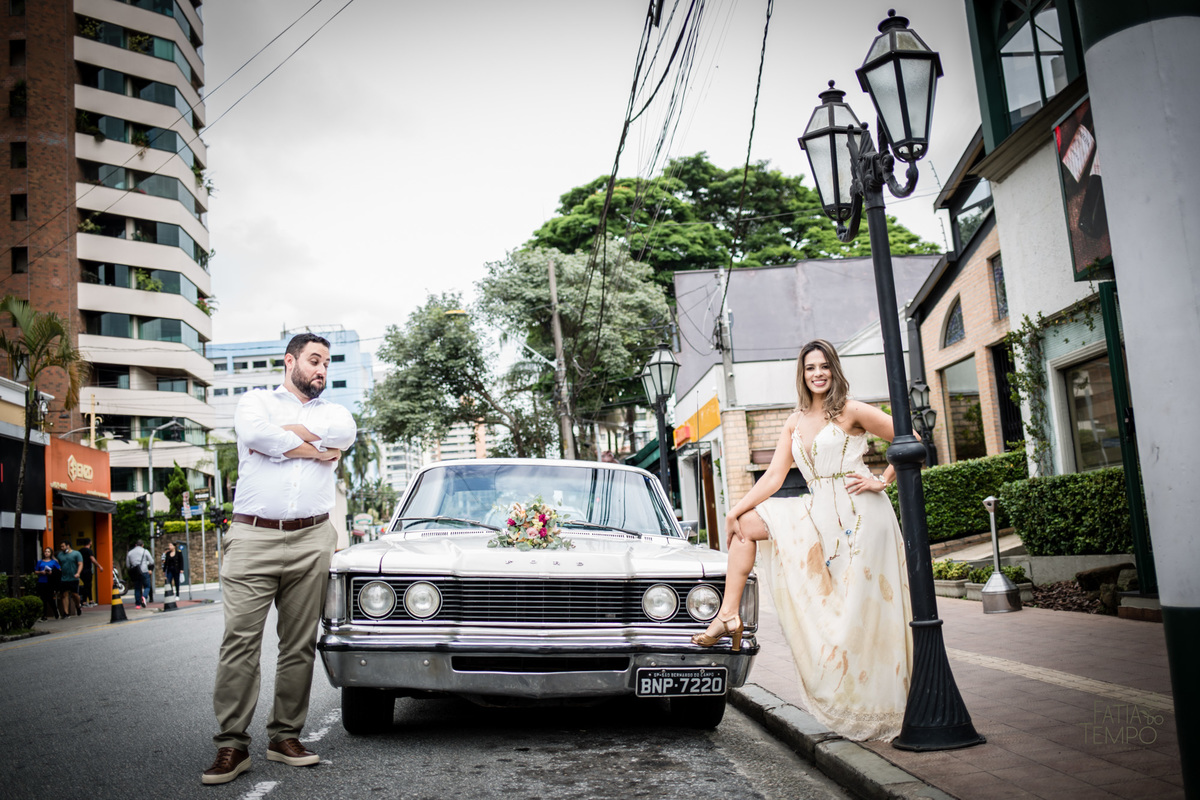 Mini wedding, casamento, foto de casamento, wedding, madrinhas, padrinhos, noivos, fotografia autoral, festa, cartório, casamento civil, vestido de noiva, buque, flores, maquiagem, make, cerimônia, baby beef jardim, restaurante, almoço, convite, carro, 