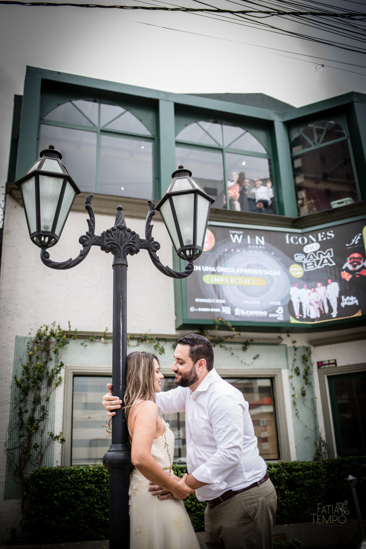 Mini wedding, casamento, foto de casamento, wedding, madrinhas, padrinhos, noivos, fotografia autoral, festa, cartório, casamento civil, vestido de noiva, buque, flores, maquiagem, make, cerimônia, baby beef jardim, restaurante, almoço, convite, carro, 