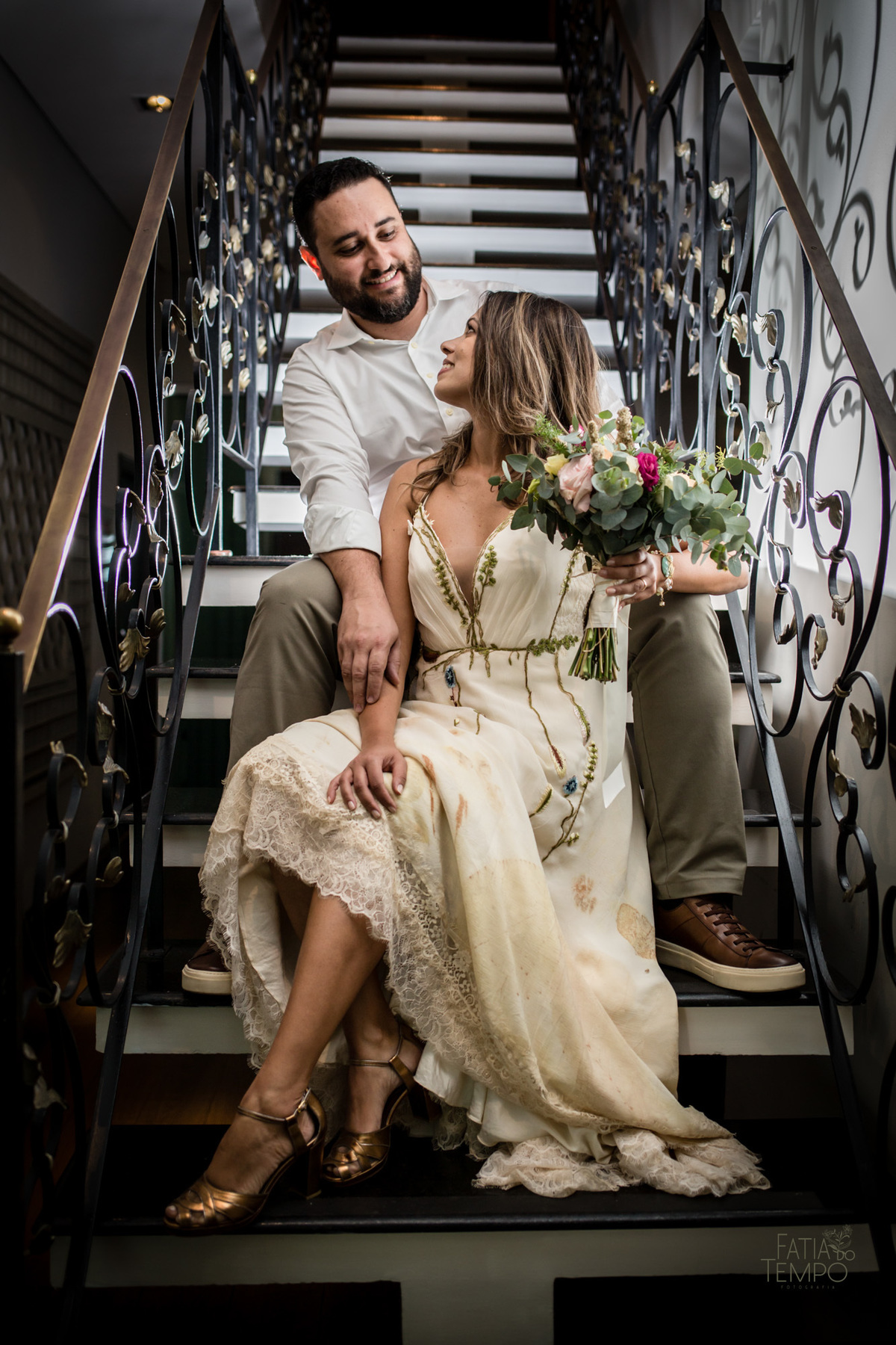 Mini wedding, casamento, foto de casamento, wedding, madrinhas, padrinhos, noivos, fotografia autoral, festa, cartório, casamento civil, vestido de noiva, buque, flores, maquiagem, make, cerimônia, baby beef jardim, restaurante, almoço, convite, carro, 