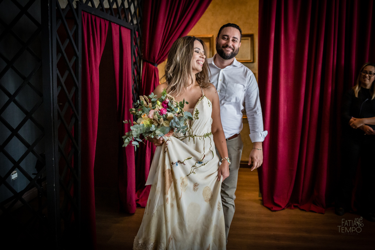 Mini wedding, casamento, foto de casamento, wedding, madrinhas, padrinhos, noivos, fotografia autoral, festa, cartório, casamento civil, vestido de noiva, buque, flores, maquiagem, make, cerimônia, baby beef jardim, restaurante, almoço, convite, carro, 