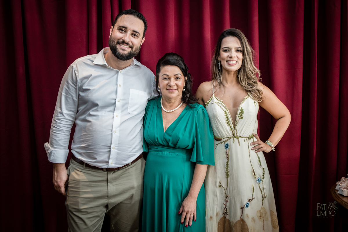 Mini wedding, casamento, foto de casamento, wedding, madrinhas, padrinhos, noivos, fotografia autoral, festa, cartório, casamento civil, vestido de noiva, buque, flores, maquiagem, make, cerimônia, baby beef jardim, restaurante, almoço, convite, carro, 