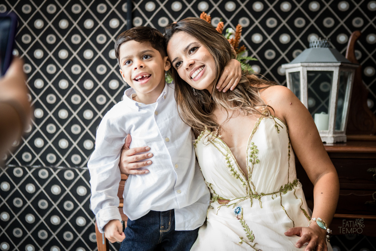 Mini wedding, casamento, foto de casamento, wedding, madrinhas, padrinhos, noivos, fotografia autoral, festa, cartório, casamento civil, vestido de noiva, buque, flores, maquiagem, make, cerimônia, baby beef jardim, restaurante, almoço, convite, carro, 