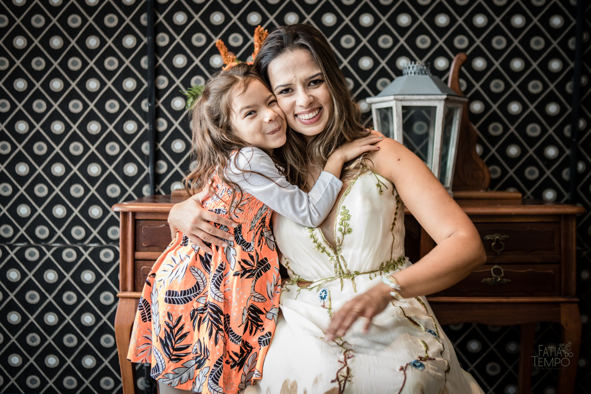 Mini wedding, casamento, foto de casamento, wedding, madrinhas, padrinhos, noivos, fotografia autoral, festa, cartório, casamento civil, vestido de noiva, buque, flores, maquiagem, make, cerimônia, baby beef jardim, restaurante, almoço, convite, carro, 