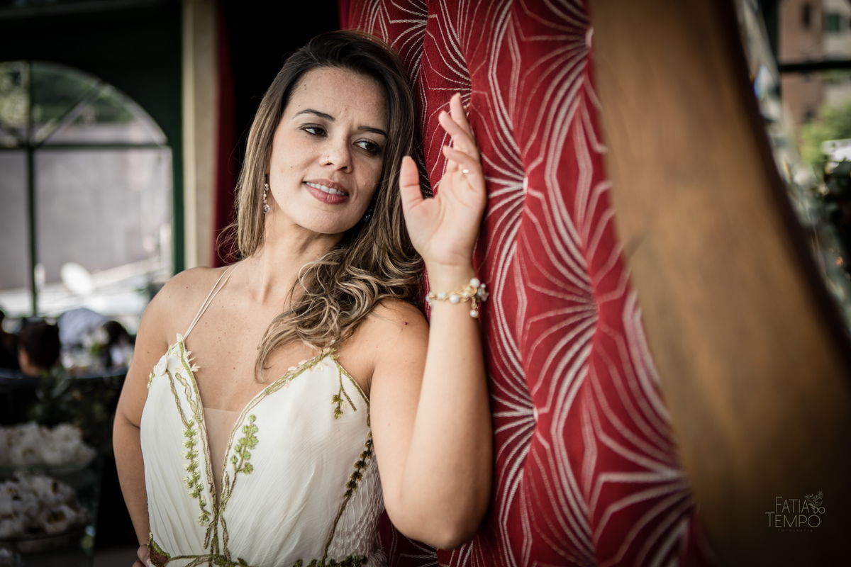 Mini wedding, casamento, foto de casamento, wedding, madrinhas, padrinhos, noivos, fotografia autoral, festa, cartório, casamento civil, vestido de noiva, buque, flores, maquiagem, make, cerimônia, baby beef jardim, restaurante, almoço, convite, carro, 