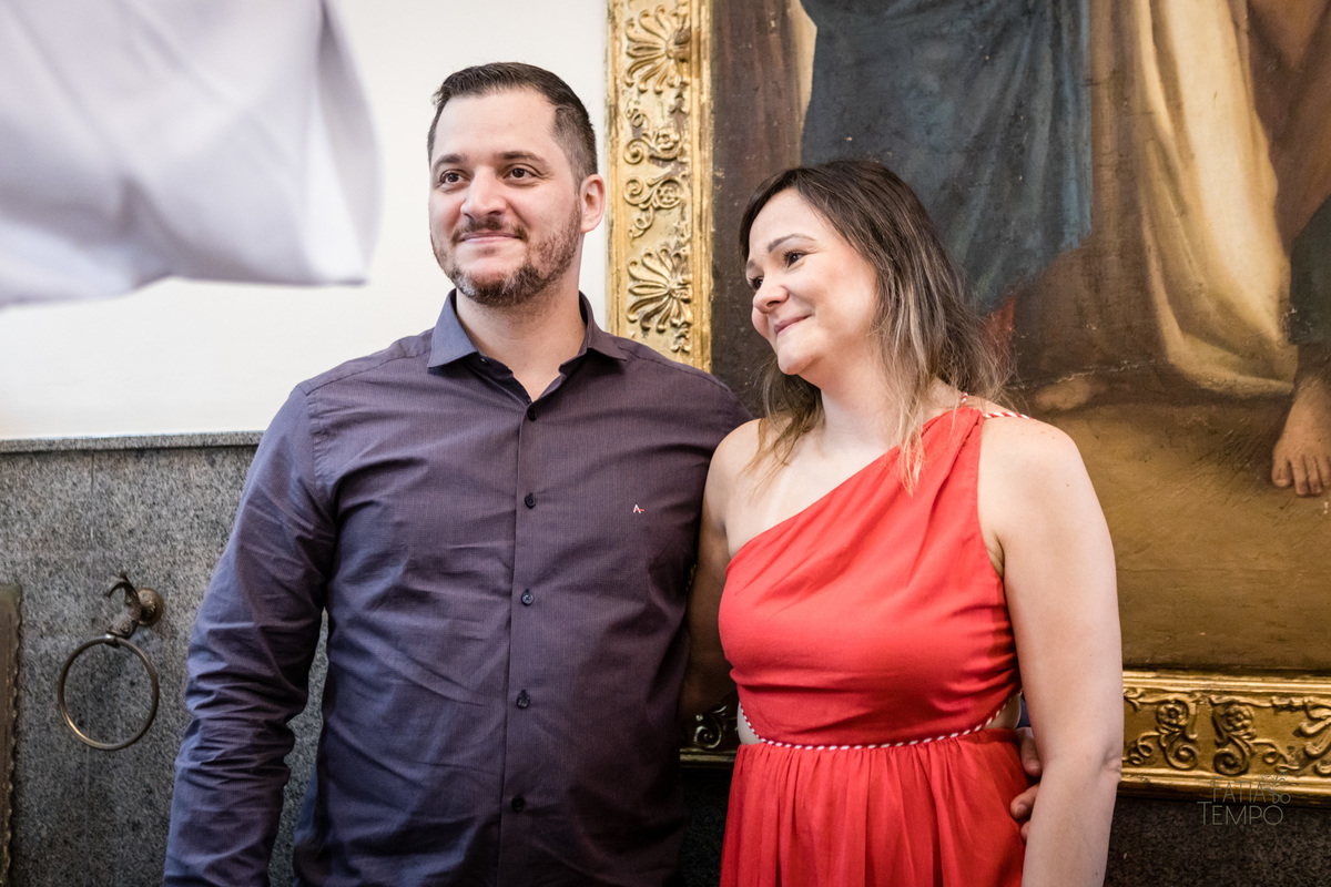 batizado, criança, igreja, religião, Deus, Jesus, paroquia, família, benção, católico, foto, menino, menina, mãe, pai, avó, avô, beijos, amor, sorrisos, alegria, felicidade, união, ensaio fotográfico, foto de criança, foto autoral, padre, bispo, amor